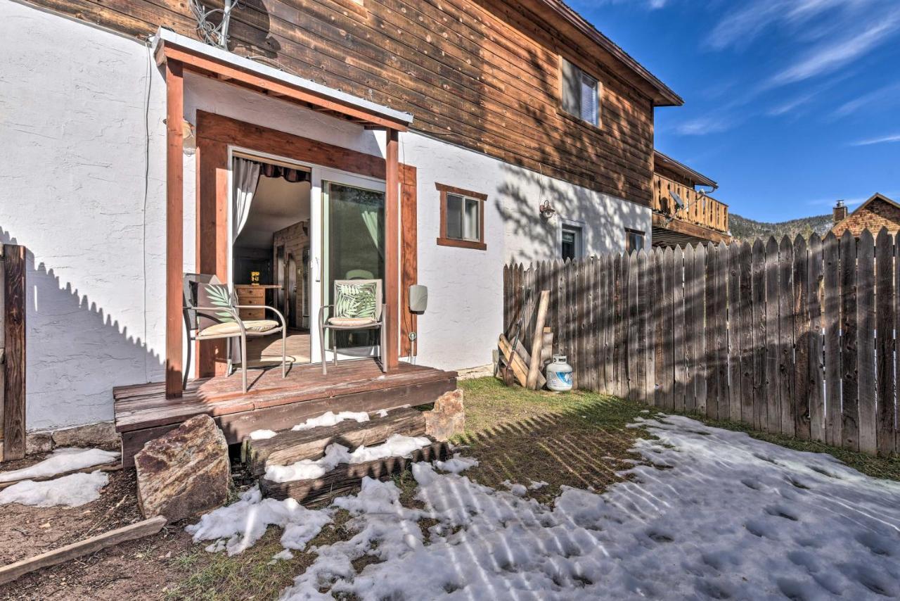 Downtown Red River Retreat With Mtn Views And Yard Екстер'єр фото