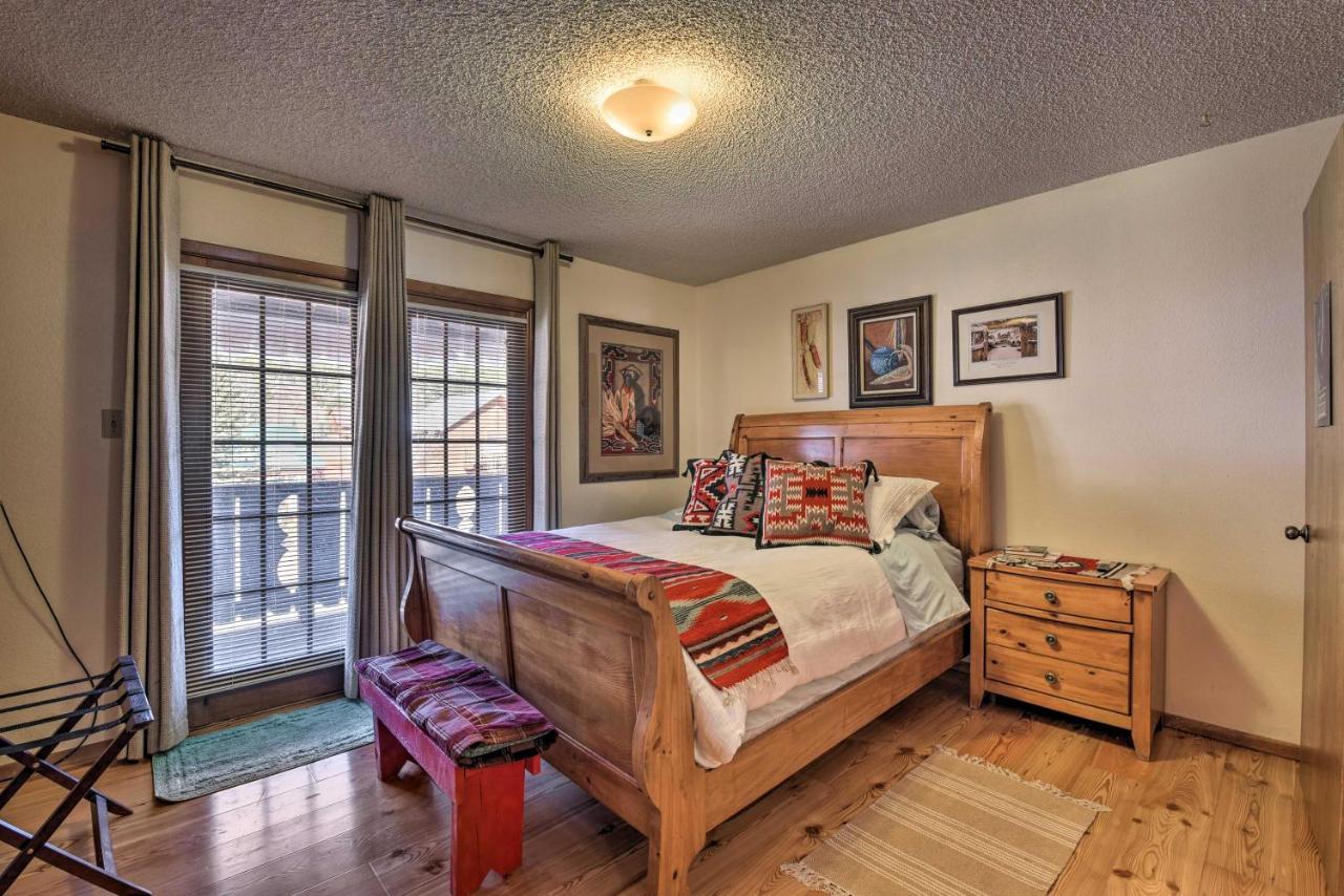 Downtown Red River Retreat With Mtn Views And Yard Екстер'єр фото