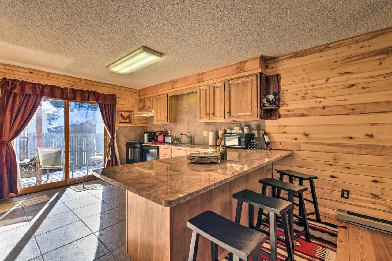 Downtown Red River Retreat With Mtn Views And Yard Екстер'єр фото