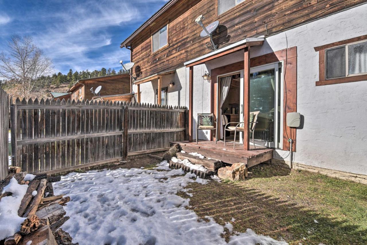 Downtown Red River Retreat With Mtn Views And Yard Екстер'єр фото