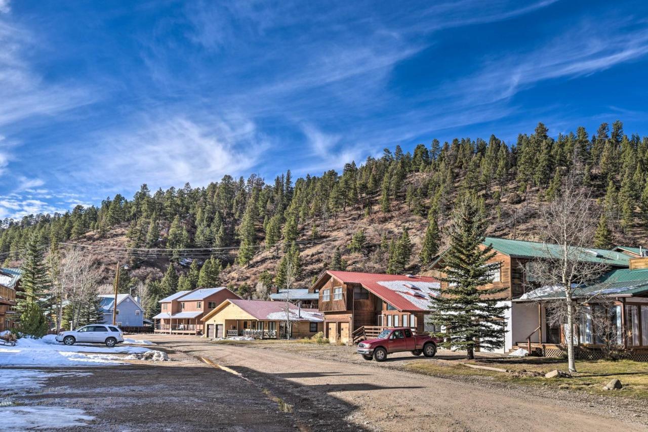 Downtown Red River Retreat With Mtn Views And Yard Екстер'єр фото